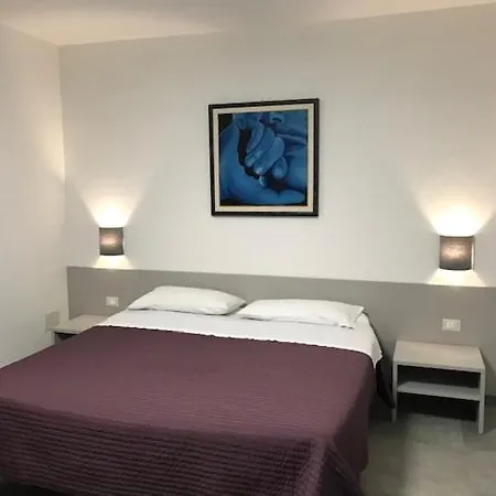 Apart Otel Candeloro